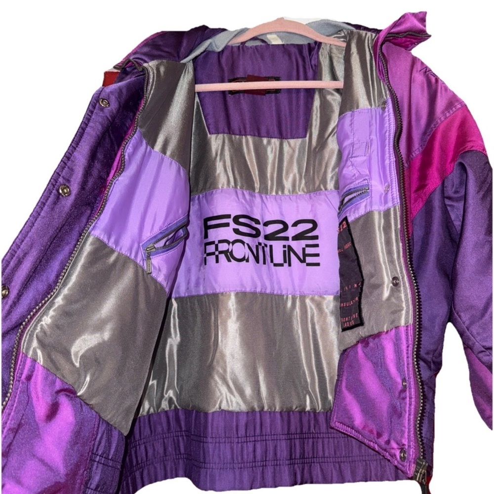 Size 12 Vintage Women’s Nevica ski jacket-purple and pink color-block design